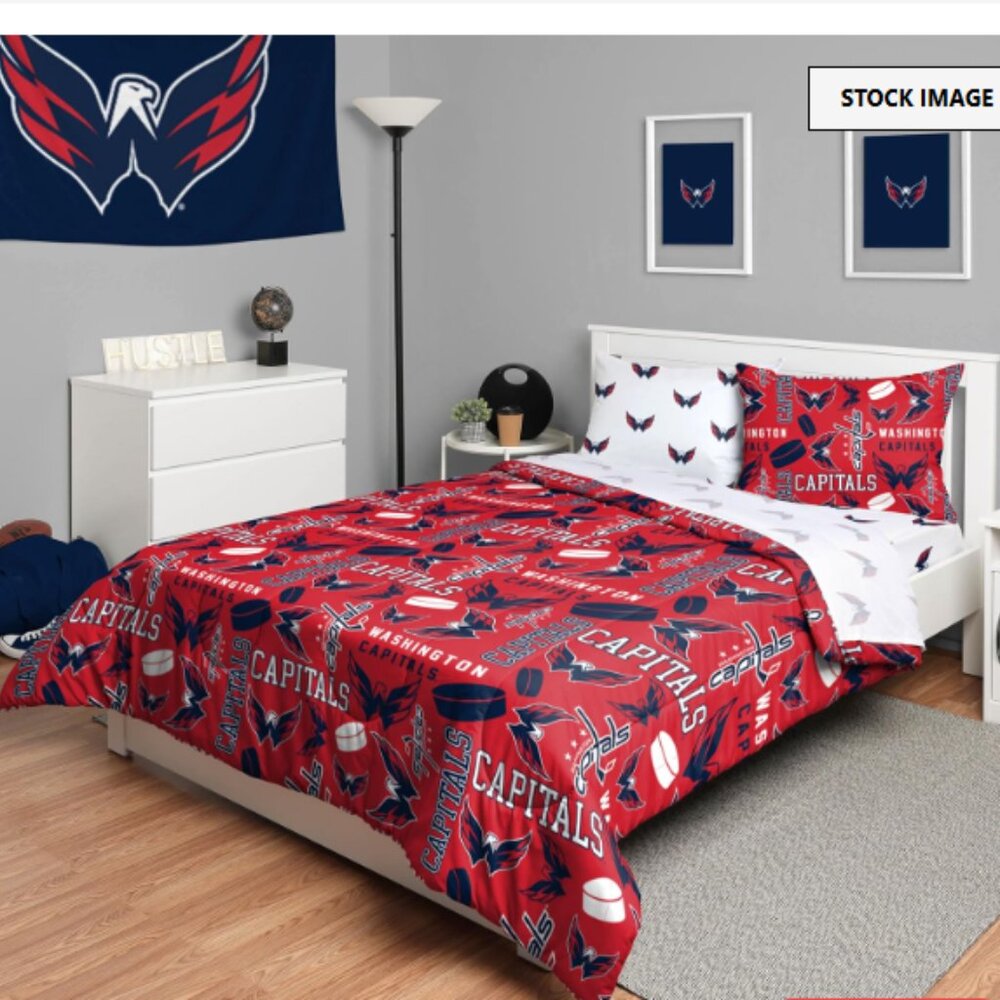 NHL Washington Capitals  NHL Team Logo Bed in a Bag Comforter, Set Full or Twin